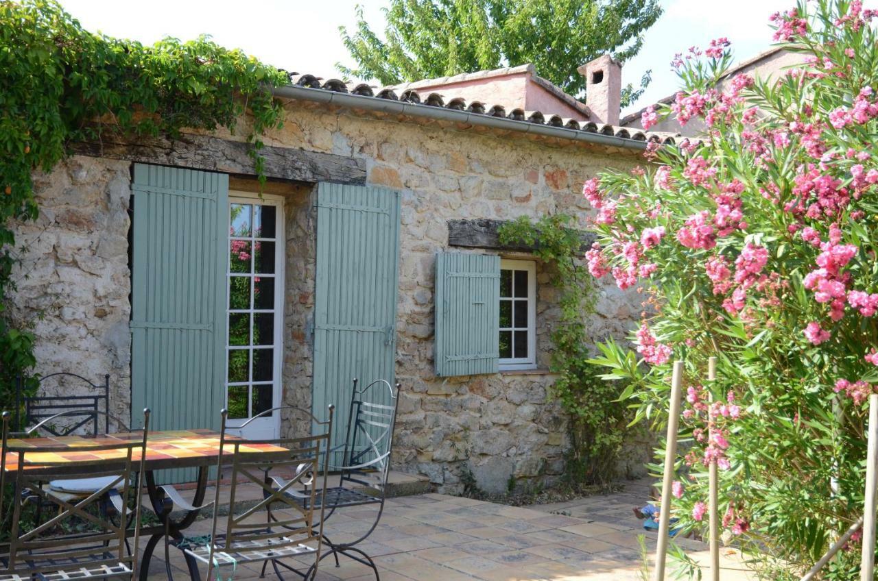 Domaine Hemmitage Apartamento Salernes Exterior foto