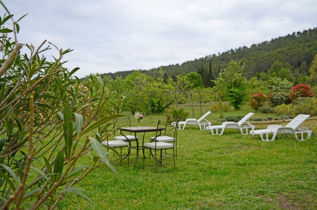 Domaine Hemmitage Apartamento Salernes Exterior foto