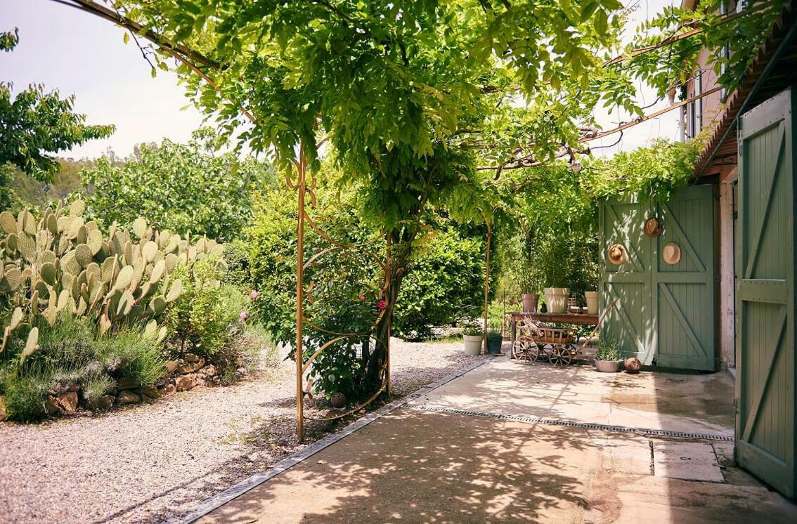 Domaine Hemmitage Apartamento Salernes Exterior foto