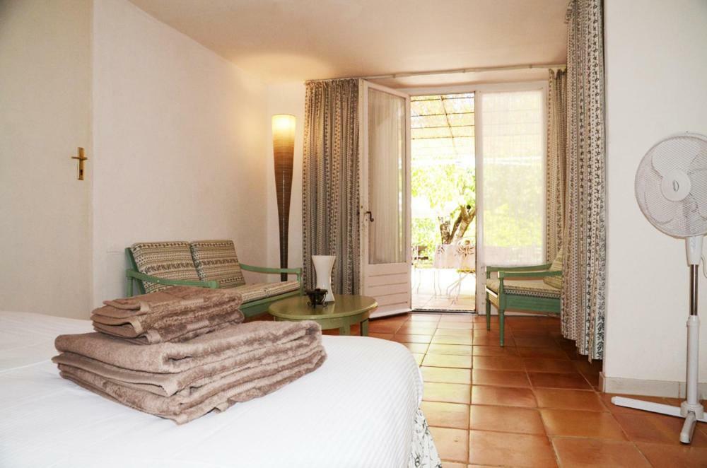 Domaine Hemmitage Apartamento Salernes Exterior foto